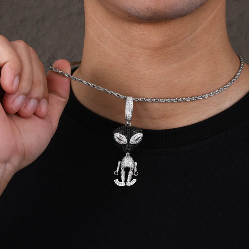 Moissanite VVS1 925 Silver Veyra Alien Pendant