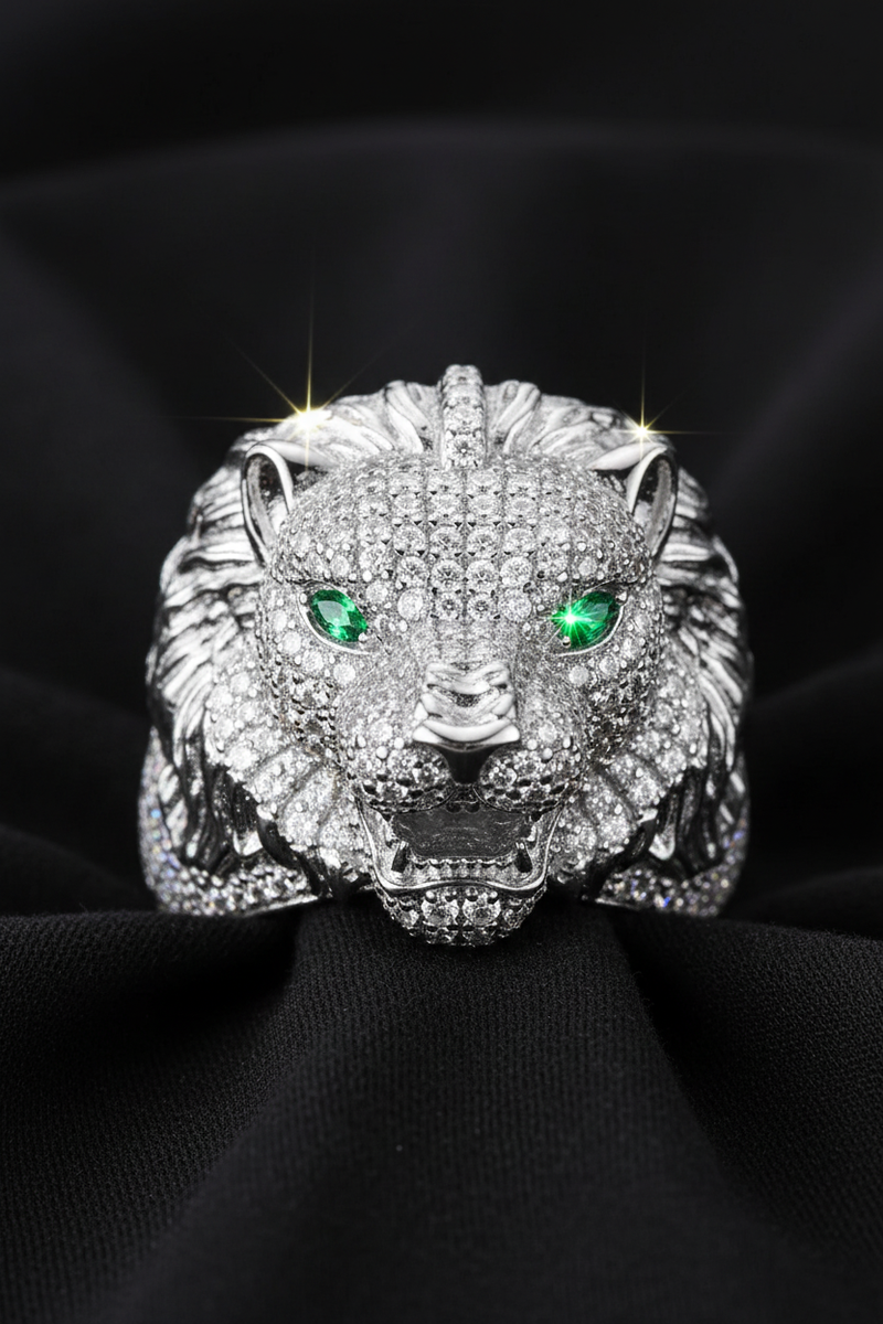 Moissanite VVS1 925 Silver Lion Head Ring with Emerald Eyes – Iced Ring